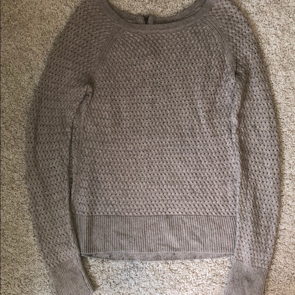 American Eagle Sweater